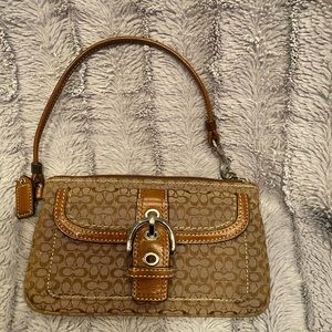 Coach (outlet) wristlet